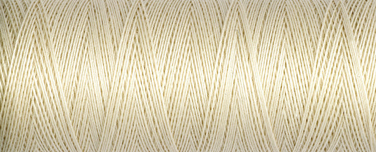 Gutermann 100% Natural Cotton - 100m Shade Cream 0429