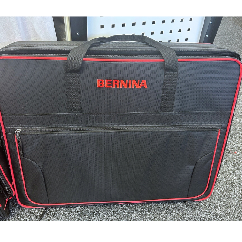 Load image into Gallery viewer, *Pre-Owned Bernina B790 Special Edition (Peacock)