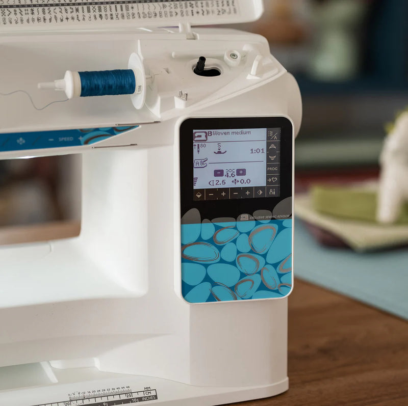 Load image into Gallery viewer, Husqvarna Opal 670 Sewing Machine