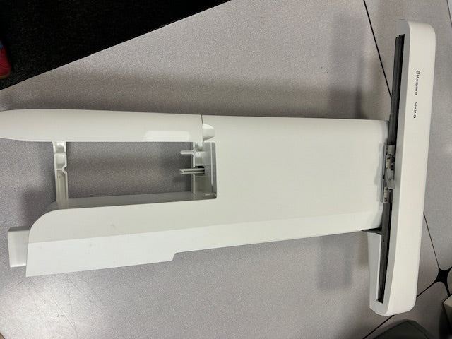 Load image into Gallery viewer, *Pre-Owned Husqvarna Viking Designer Diamond Deluxe Sewing and Embroidery Machine