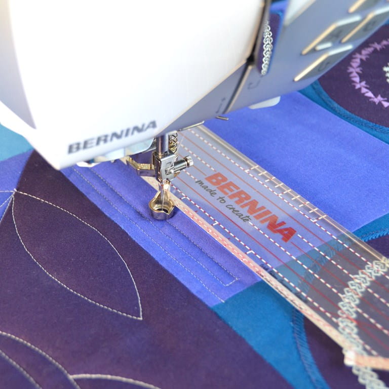 Load image into Gallery viewer, Bernina 990 - Sewing, Quilting & Embroidery Machine