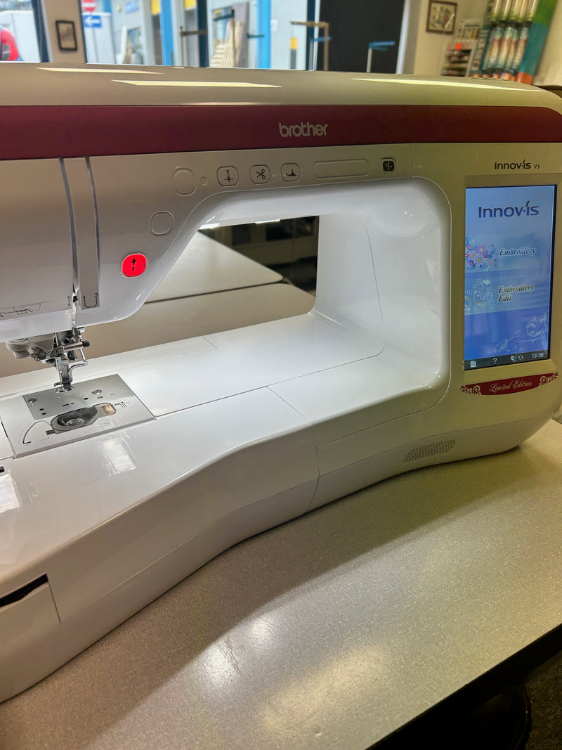 Load image into Gallery viewer, *Pre-Owned Brother V3LE Embroidery Machine