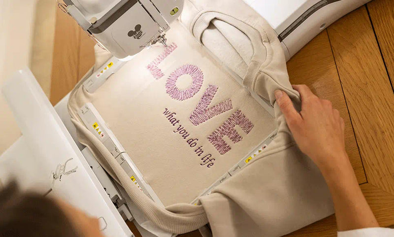 Load image into Gallery viewer, Brother Innov-is Stellaire XE2 Embroidery Machine