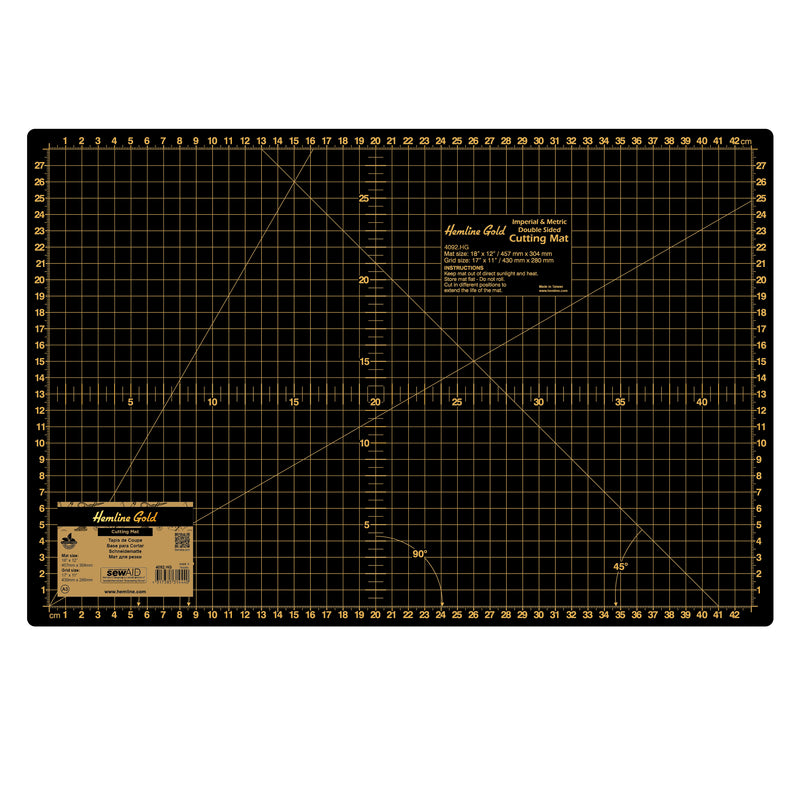 Load image into Gallery viewer, Black Cutting Mat
