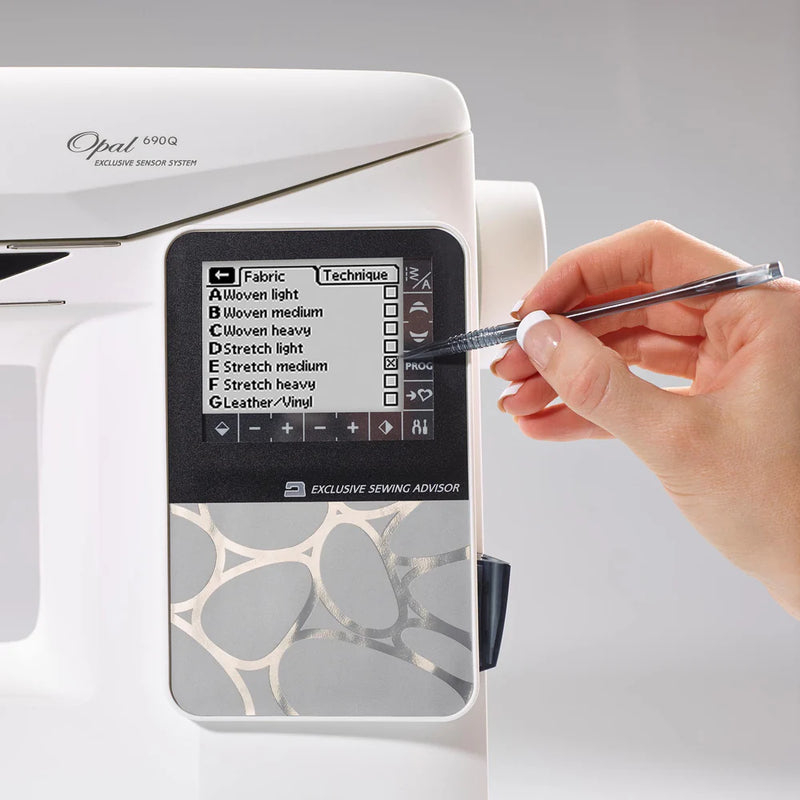 Load image into Gallery viewer, Husqvarna Opal 690Q Quilting Machine