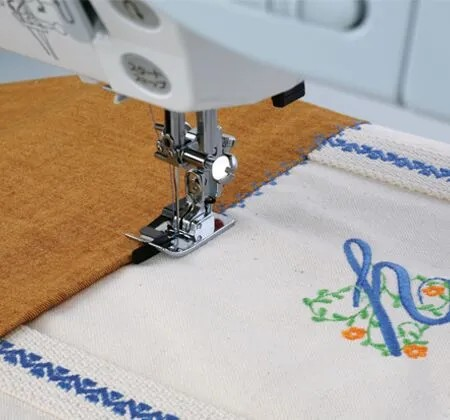 Load image into Gallery viewer, Janome Ditch Quilting Foot