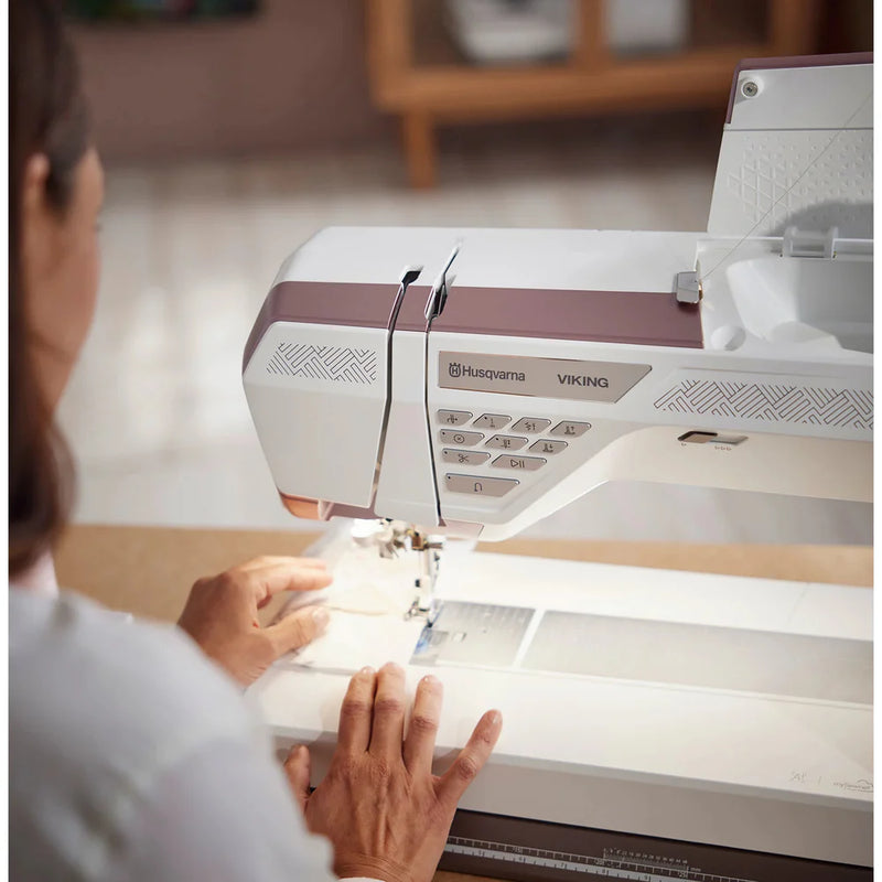 Load image into Gallery viewer, Husqvarna Viking Epic Quilt 97