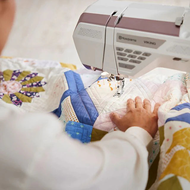 Load image into Gallery viewer, Husqvarna Viking Epic Quilt 97