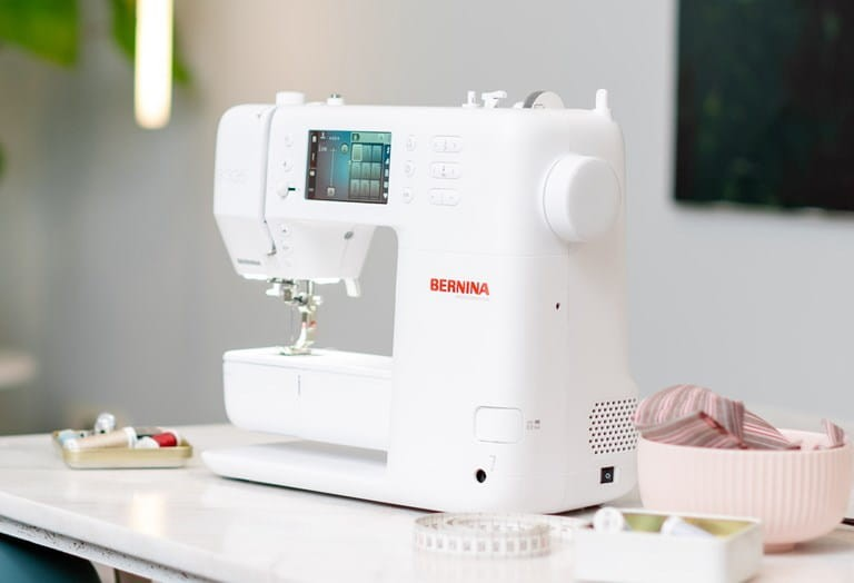 Load image into Gallery viewer, Bernina S-335 Sewing Machine *New*