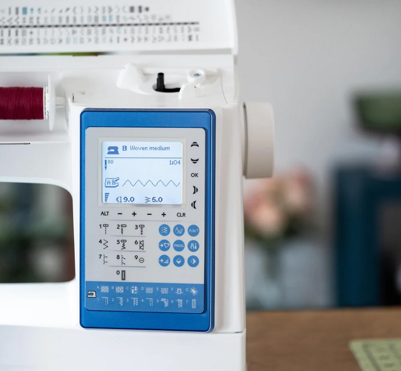 Load image into Gallery viewer, Husqvarna Viking Sapphire 930