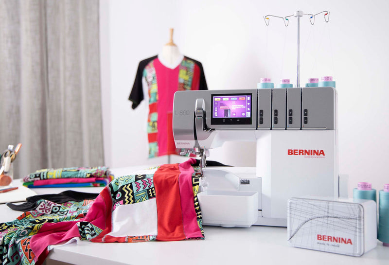 Load image into Gallery viewer, Bernina L860 Overlocker
