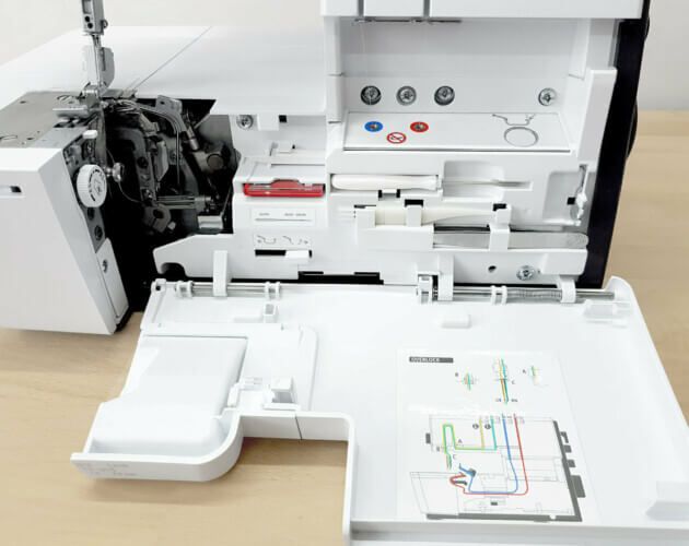 Load image into Gallery viewer, Bernette b64 Airlock Overlocker