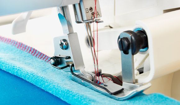 Load image into Gallery viewer, Husqvarna Huskylock Overlocker S15