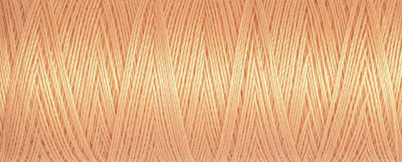 Load image into Gallery viewer, Gütermann Sew All Thread 100m shade 979