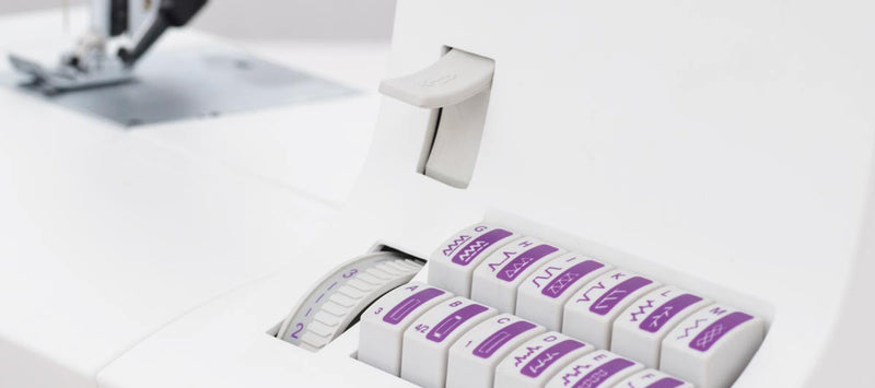 Load image into Gallery viewer, Pfaff Select 4.2 Sewing Machine