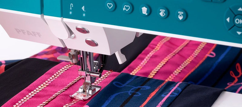 Load image into Gallery viewer, Pfaff Ambition 620 Sewing & Quilting Machine