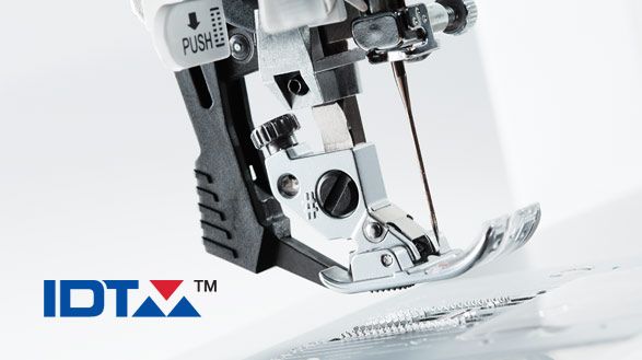 Load image into Gallery viewer, Pfaff Passport 2.0 Sewing Machine