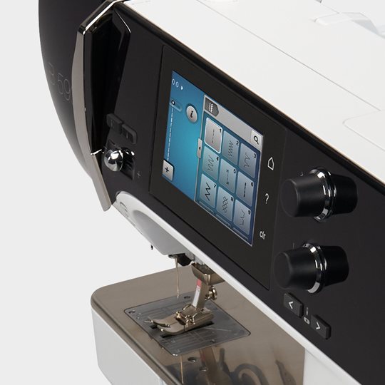 Load image into Gallery viewer, Bernina 590 Sewing, Quilting and Embroidery machine