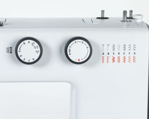 Load image into Gallery viewer, Bernette b33 Sewing Machine