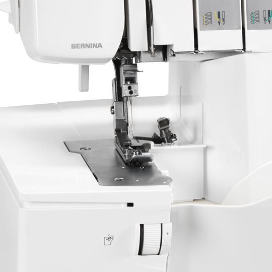 Load image into Gallery viewer, Bernina L450 Overlocker 
