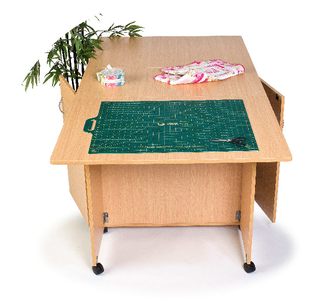 Load image into Gallery viewer, Horn Table - Maxi Hobby Table