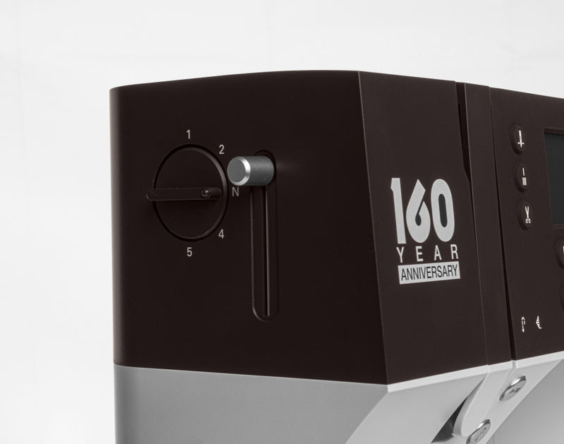Load image into Gallery viewer, Pfaff Creative Ambition 640 Sewing & Embroidery Machine