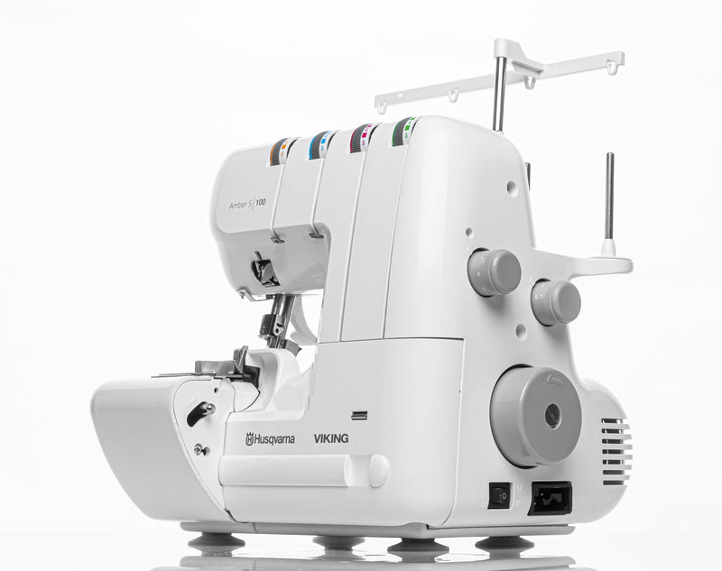 Load image into Gallery viewer, Husqvarna Amber S 100 Overlocker