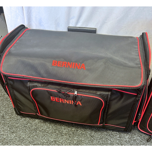 *Pre-Owned Bernina B790 Special Edition (Peacock)