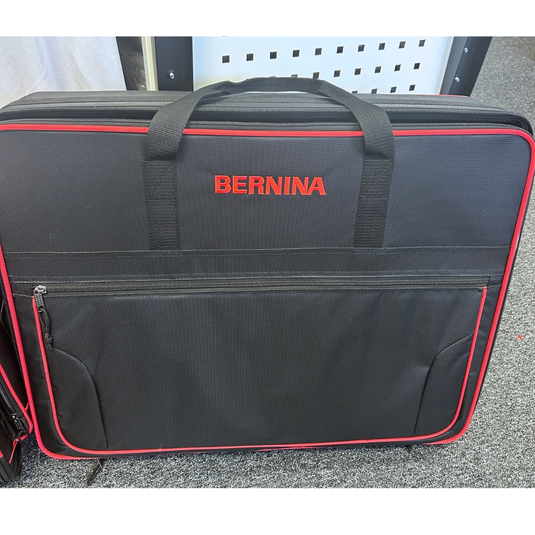 *Pre-Owned Bernina B790 Special Edition (Peacock)
