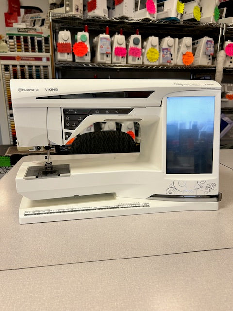 Load image into Gallery viewer, *Pre-Owned Husqvarna Viking Designer Diamond Deluxe Sewing and Embroidery Machine
