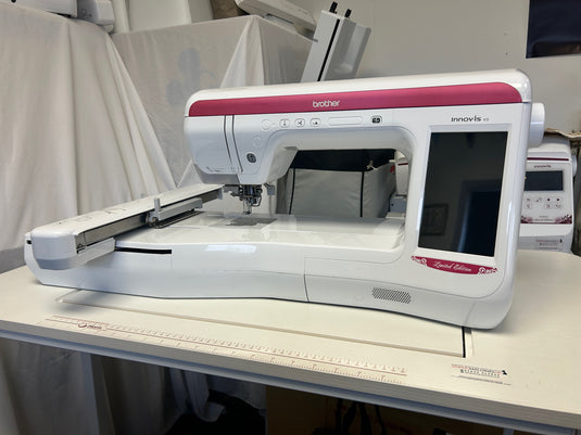 *Pre-Owned Brother V3LE Embroidery Machine