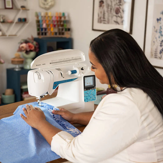 Husqvarna Opal 670 Sewing Machine