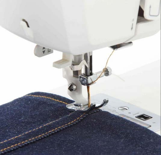 Husqvarna Viking Onyx 30 Sewing Machine