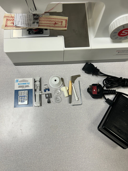 *Pre-Owned Singer Heavy Duty 5523