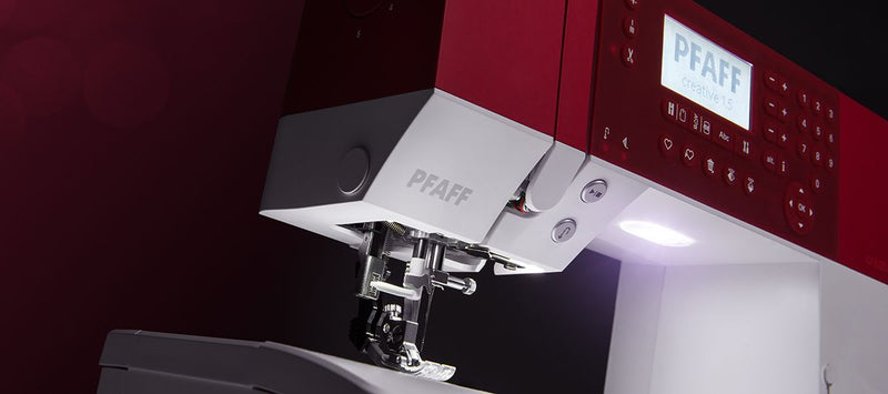 Load image into Gallery viewer, Pfaff Creative 1.5 Sewing &amp; Embroidery 
